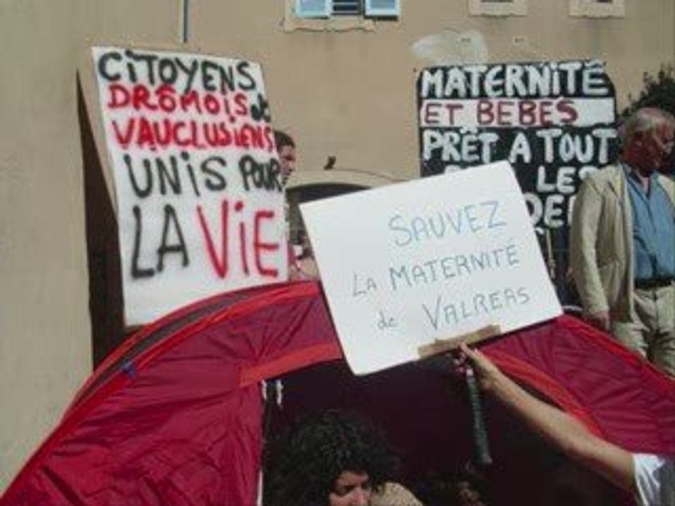 FERMETURE OFFICIELLE DE LA MATERNITÉ DE VALRÉAS