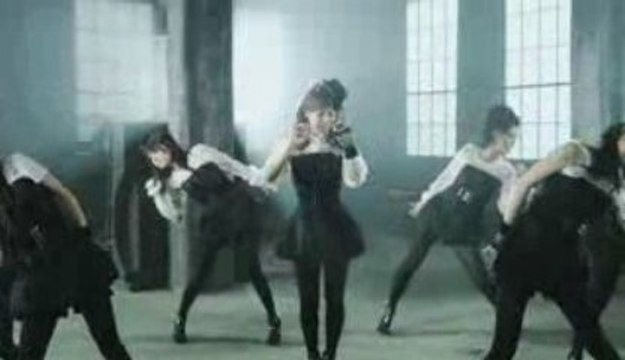 Morning Musume - Nanchatte Renai [Dance Shot Ver.]