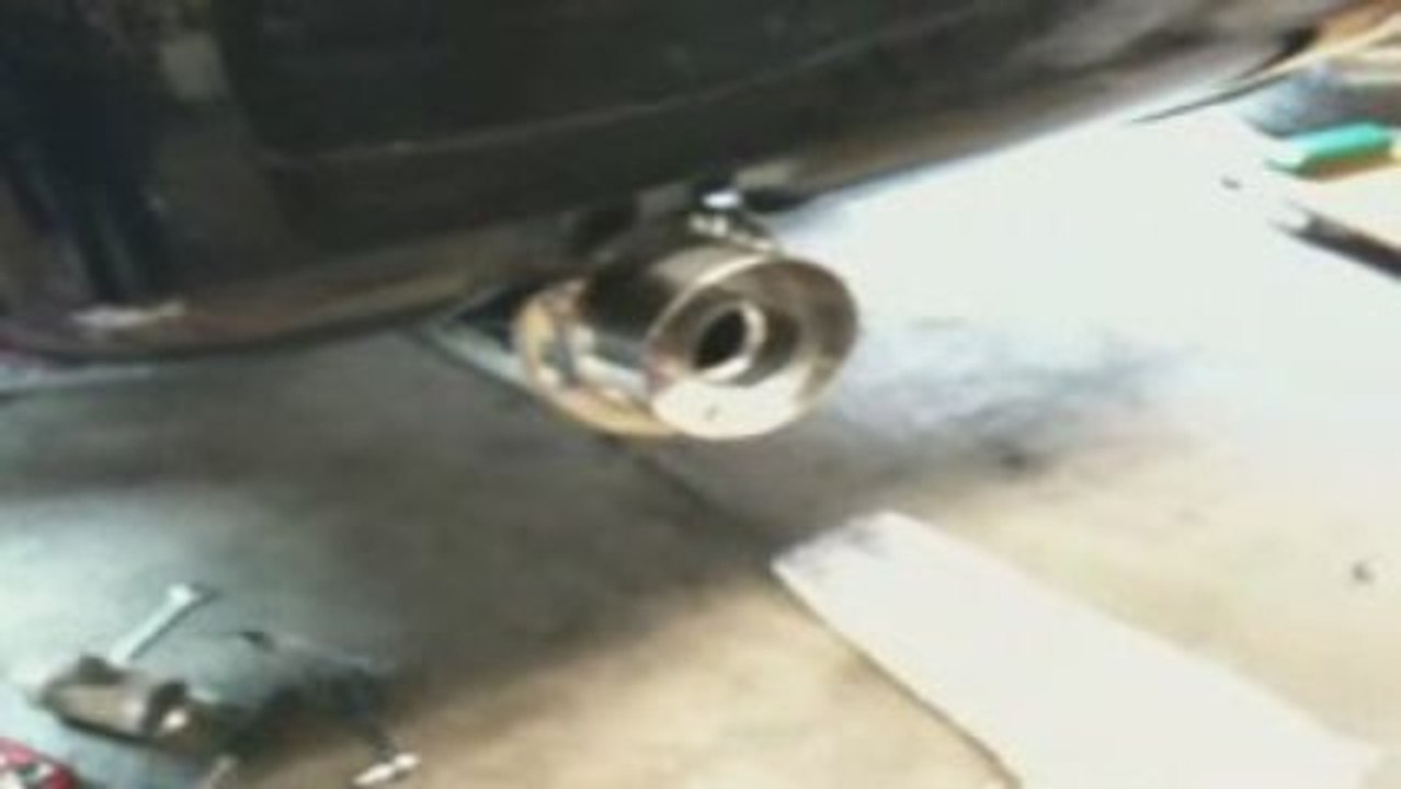 Nissan 350z Invidia N1 stock avec sourdine