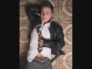 montage de shawn pyfrom