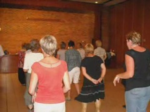 repas et country pour les two b country dancers