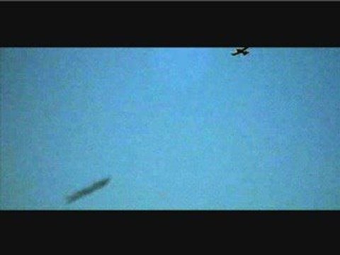 UFO CIGAR SHAPED ON TAPE 25 AUGUST 2009 Video