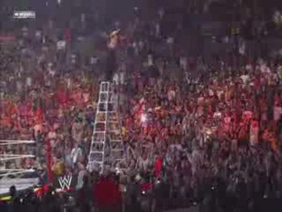 SummerSlam 2009 - Jeff Hardy Swanton Bomb sur CM Punk
