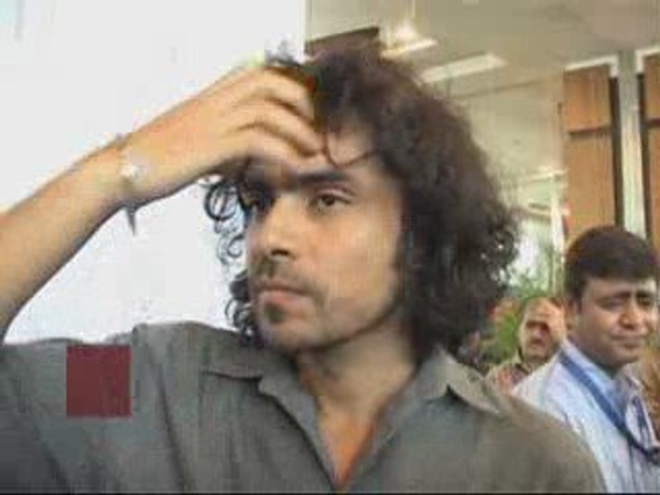 Saif's love life inspires Imtiaz Ali