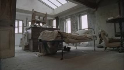 Small gestures in Bare Rooms