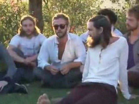 Amplified: Edward Sharpe and the Magnetic Zeroes