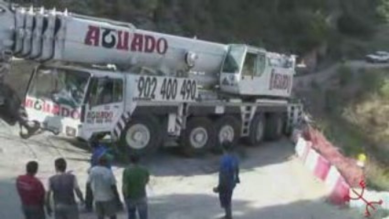 Grua en apuros
