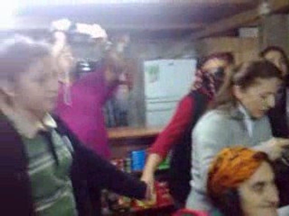 amlakit çardağı -4 horon ağustos 2009-kavrun.tr.gg