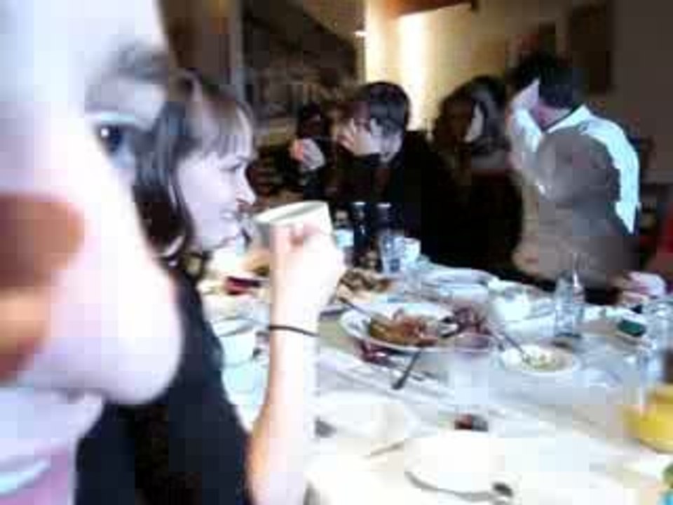 grechou  drunk kaput manger le torte na plate  monkeyyyyyyyy