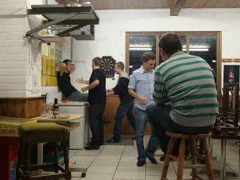 Qui fait le malin, tombe dans le ravin