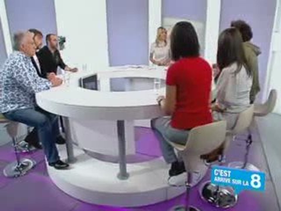 Dieudonné VS Direct 8