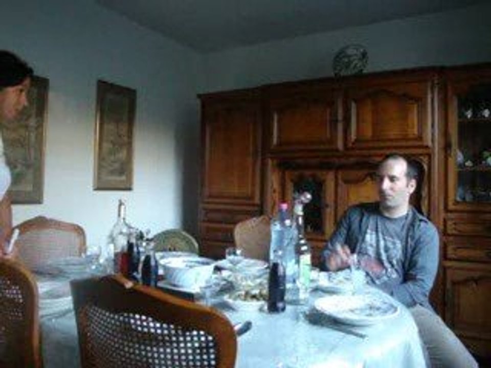 /  á table avec mon cousin Gaby /