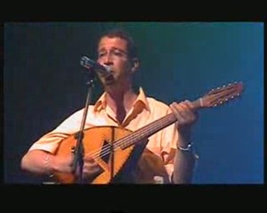 Hamid Matoub "Assagui lir" Live Zenith de Paris 2009