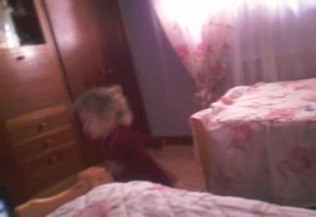 Petite fille de 2ans qui danse sur Infinity a ne pas rater