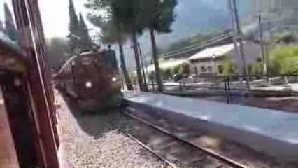 Croisement de trains entre Soller et Palma