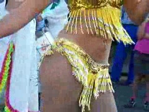 Cumbancheros aux fêtes de St Pierre du Mont le 5 sep 09