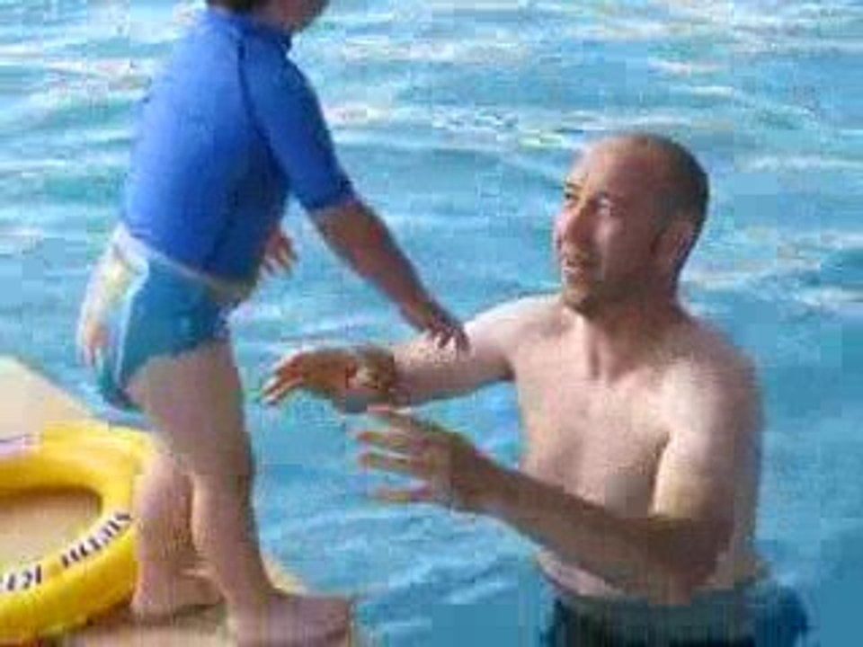 Clovis a la piscine