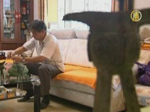 Китайский скульптор делает шедевры из газет