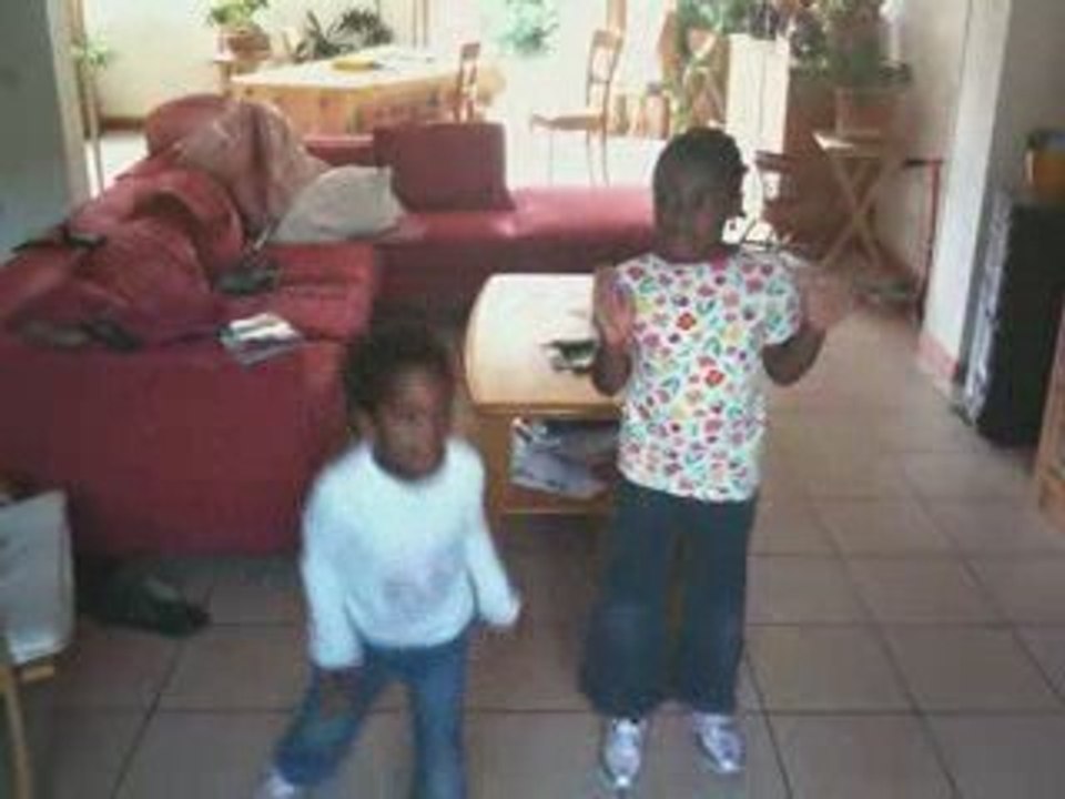 Christella & Fabienne dansent (2)