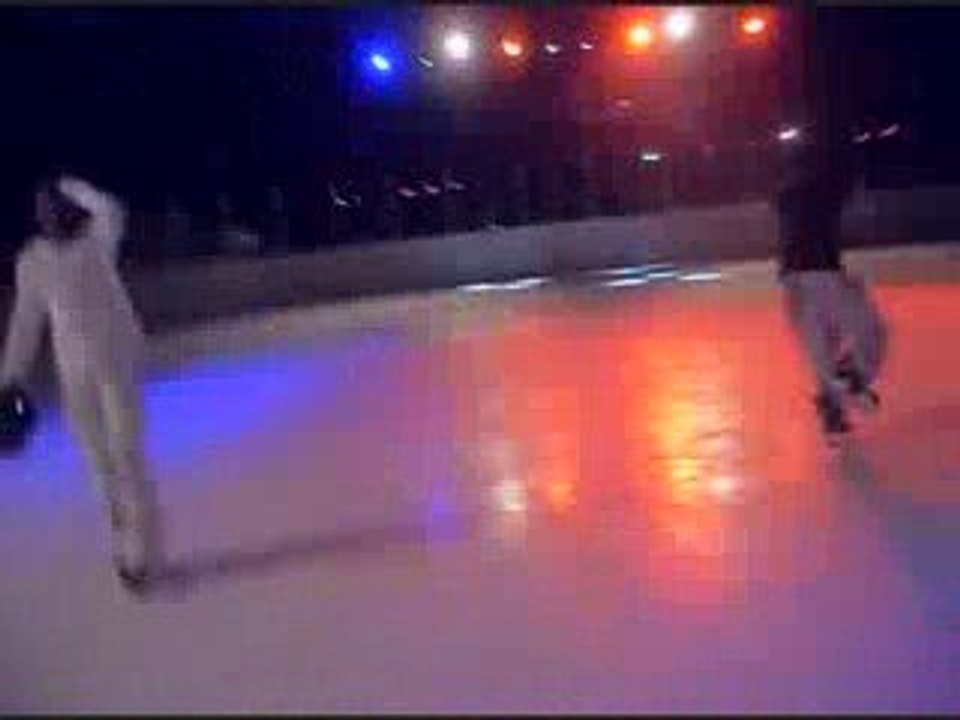 VESTI AND YAYA !! ICE SKATTING VESTI vs YAYA !!