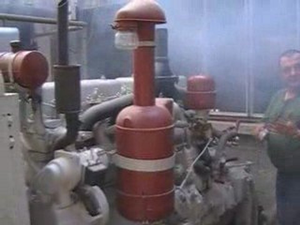 Vieux moteur caterpillar