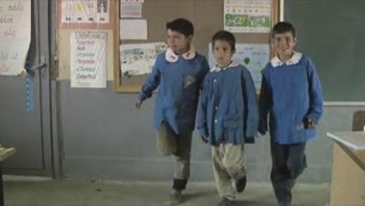 İki Dil Bir Bavul - Fragman