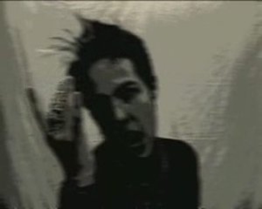Sinamore - Sleeping Away Official Clip