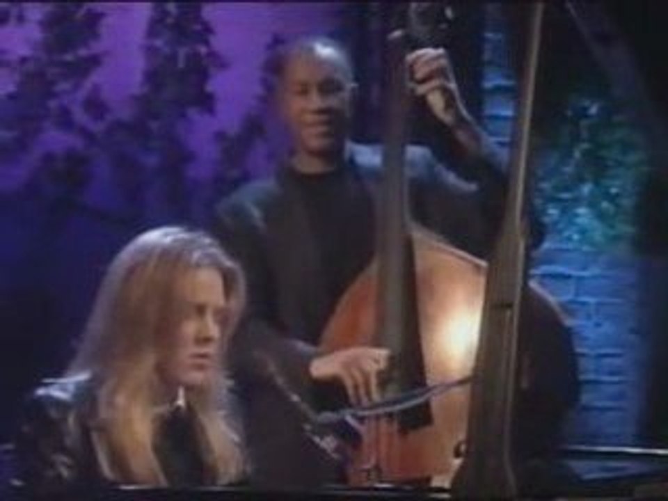 Diana Krall > Fly Me To The Moon (HQ)