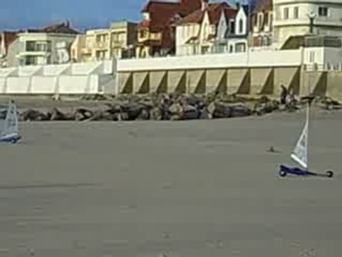 char a voile RC standard