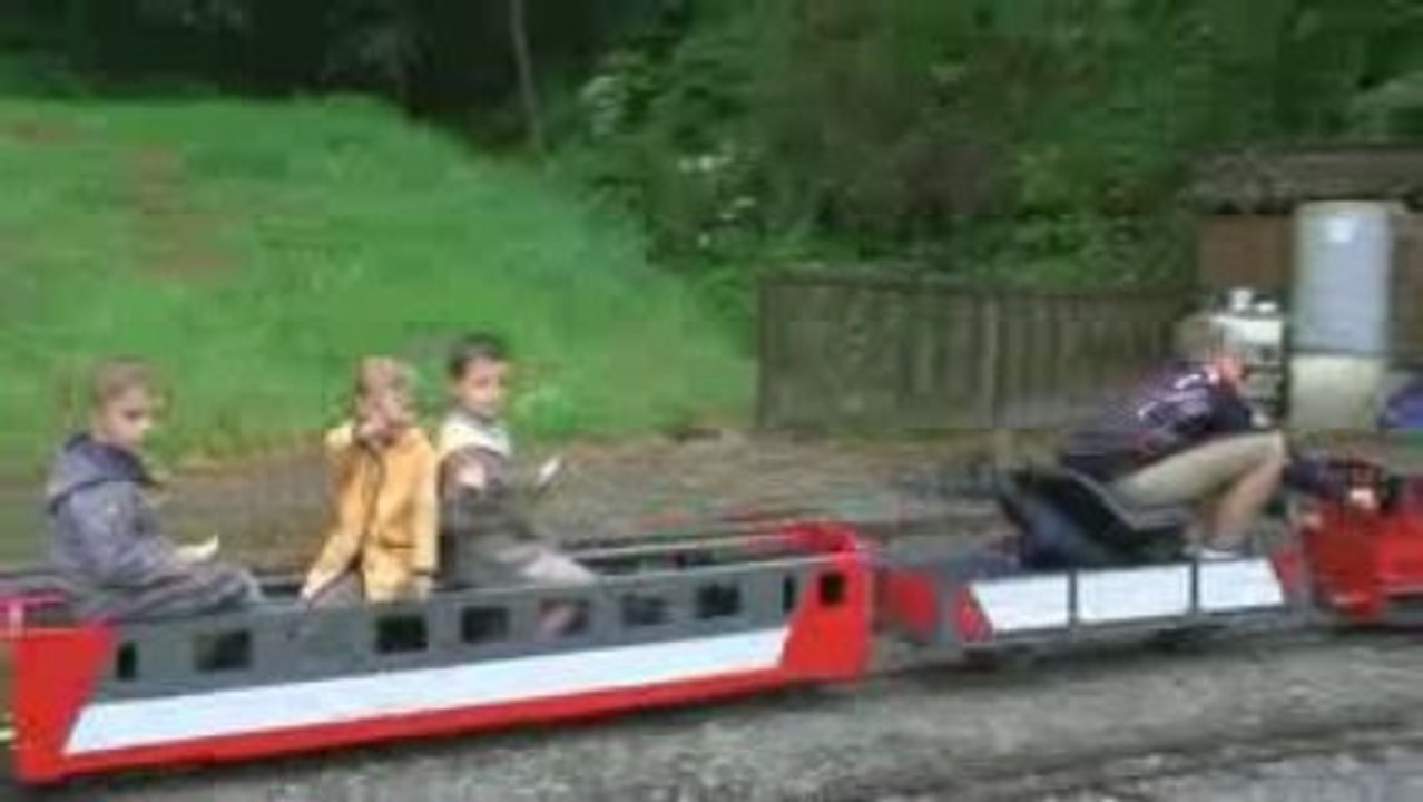 Le Petit Chemin de Fer des Ribières