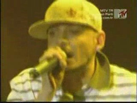Ceza > Yerli Plaka [MTV Türkiye Lansman Partisi-Canlı]