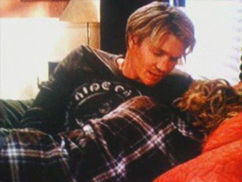 Lucas & Payton -One Tree Hill (Barlow Girl-never alone)