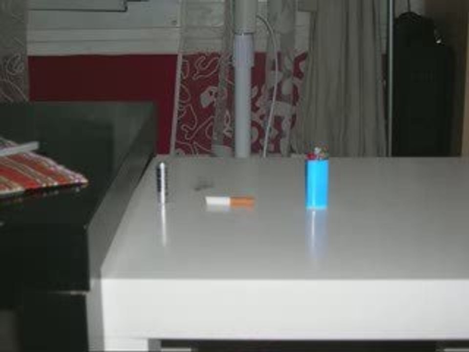 le briquet et la pile