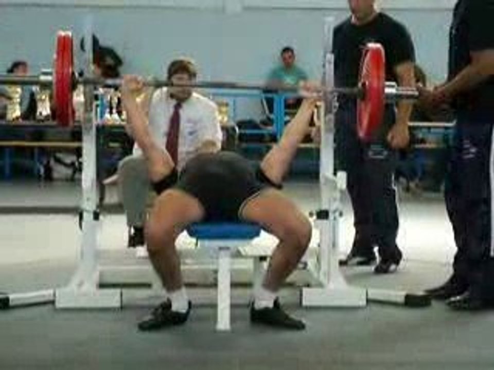 135 a la claque 80 kilo de poid de corp ya 1 ans