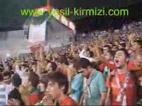 Giresun-Karşıyaka maçı tribünler omuzomuza