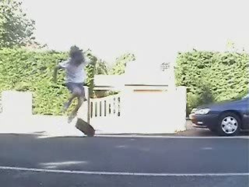 Inward Heelflip