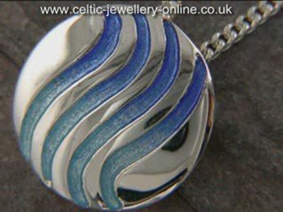 Celtic Jewellery - Pendant & Earrings Set DSG114