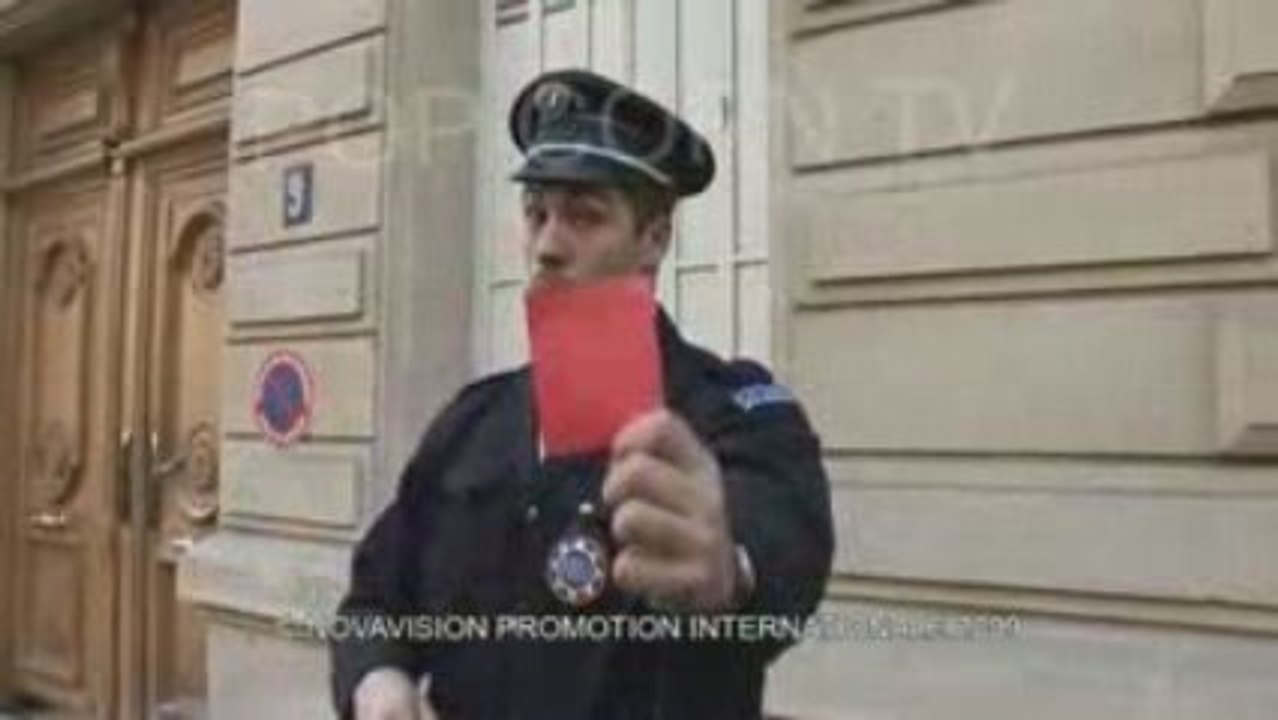 Caméra Cachée : Carton Rouge