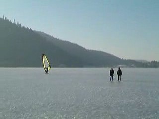 Planche à voile sur le Lac de Gerardmer