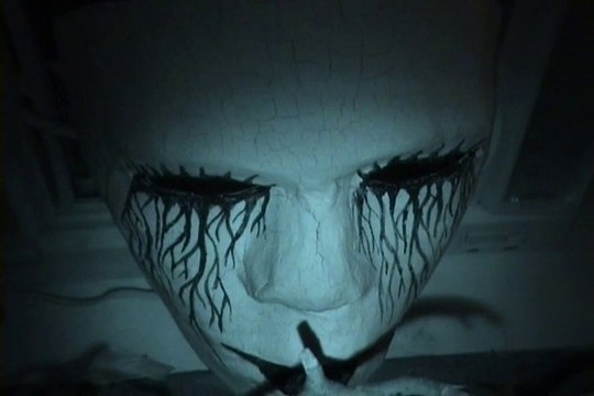 ...ET LES FARDS S'EVEILLENT...@ by ETHEL MUNIZ