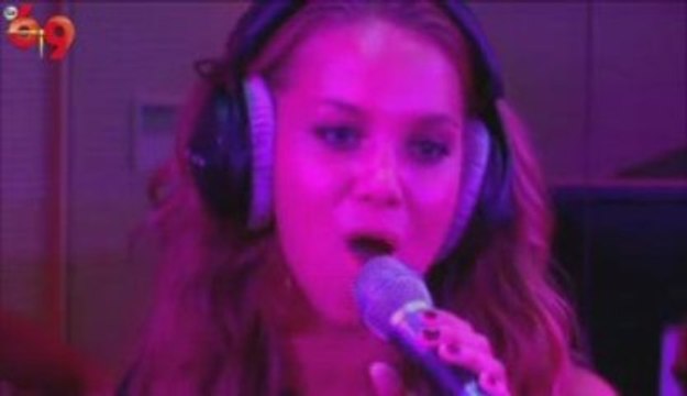 Agnes Carlsson en live au 6/9 - Release Me