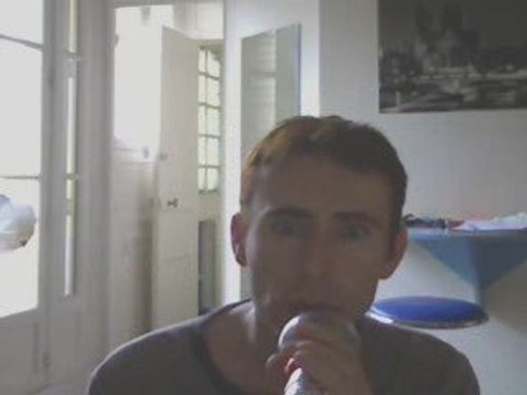 Wiwi égratigne Sarah de Serge Reggiani