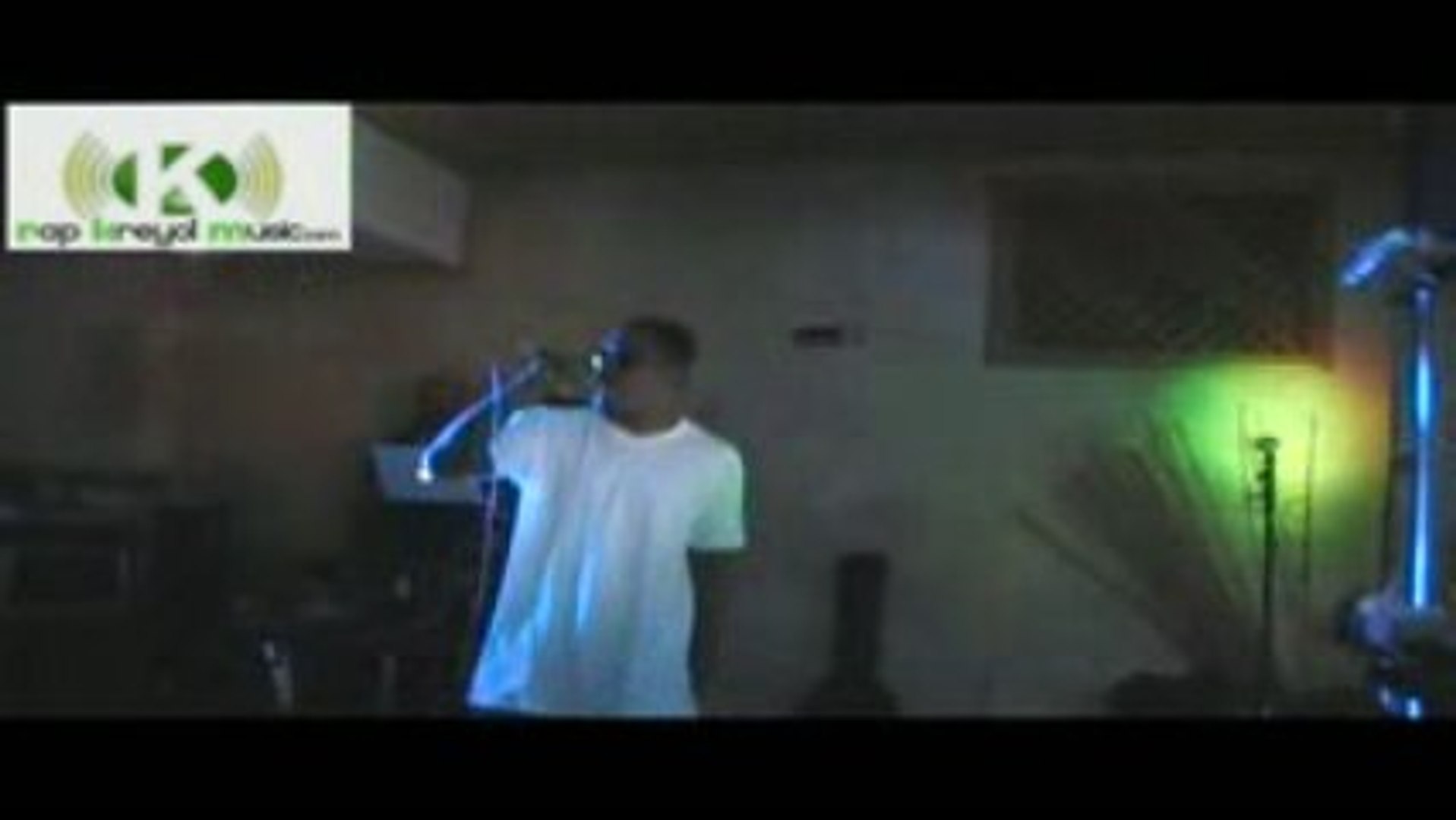 ⁣Gato performing @ Moca Cafe 90909