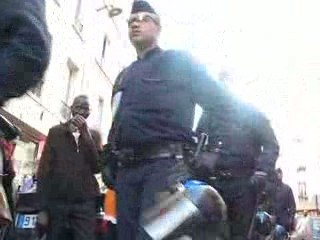 Mal logés 47 rue Hermel Paris 18 arrivee CRS