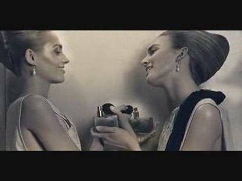 Ad L'Eau Ambrée by Prada 2009