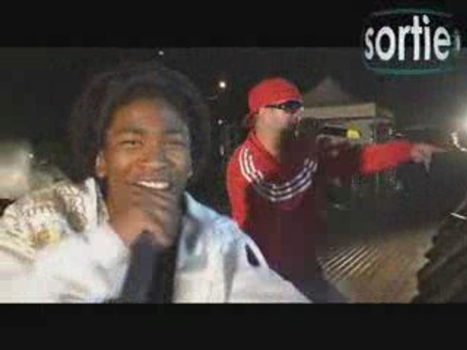 Crème Café au parc Expo de St Paul , 15 000 personnes