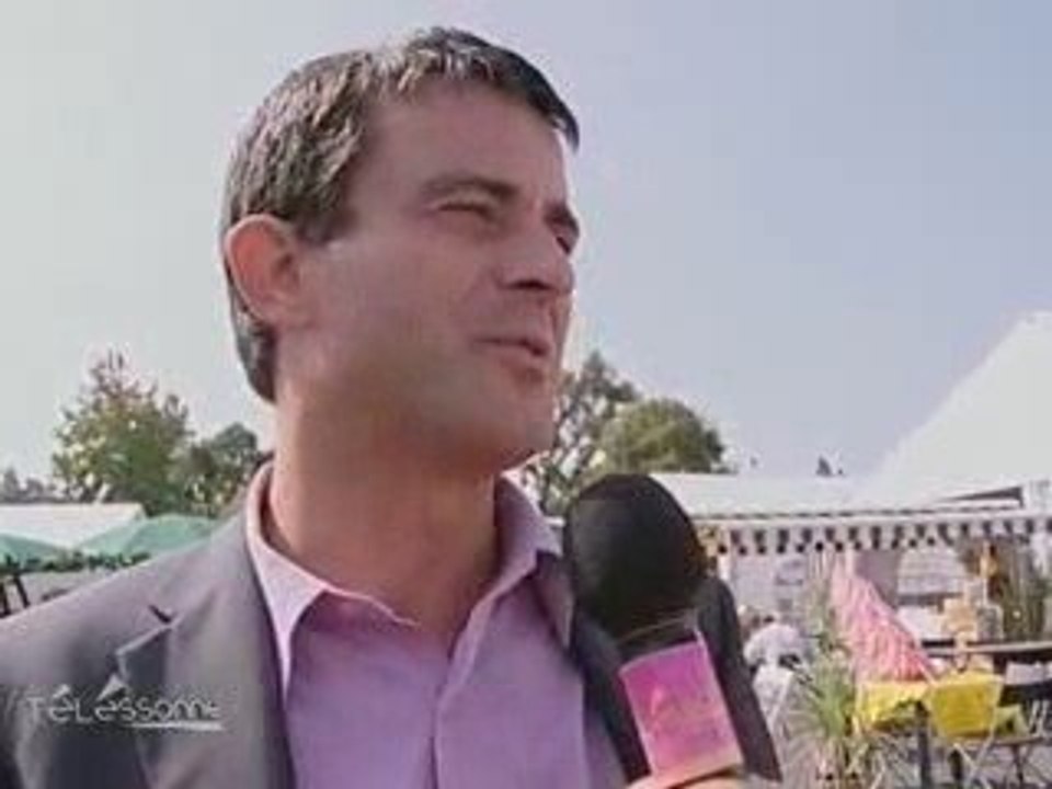 Manuel Valls fait sa rentrée Politique à la foire de Corbeil