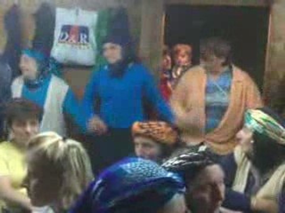 FURKANDAN-AMLAKİTTE KIZ HORANI-kavrun.tr.gg