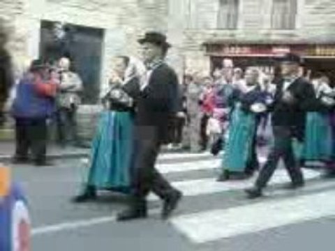défilé uno pont aven ajoncs 2009