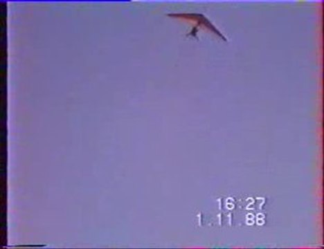 debut ulm 3 Raymond ..Sorigny ..vol au dessus du terrain